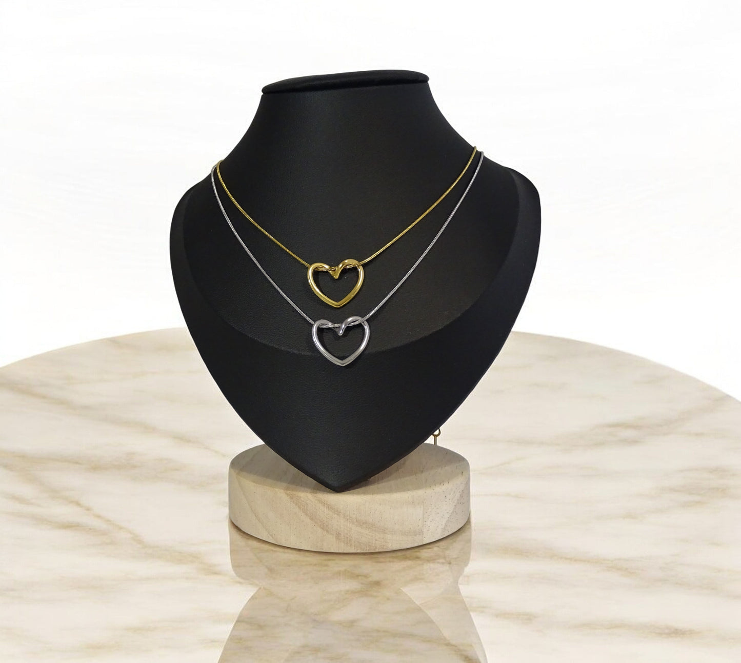 Collier EVA