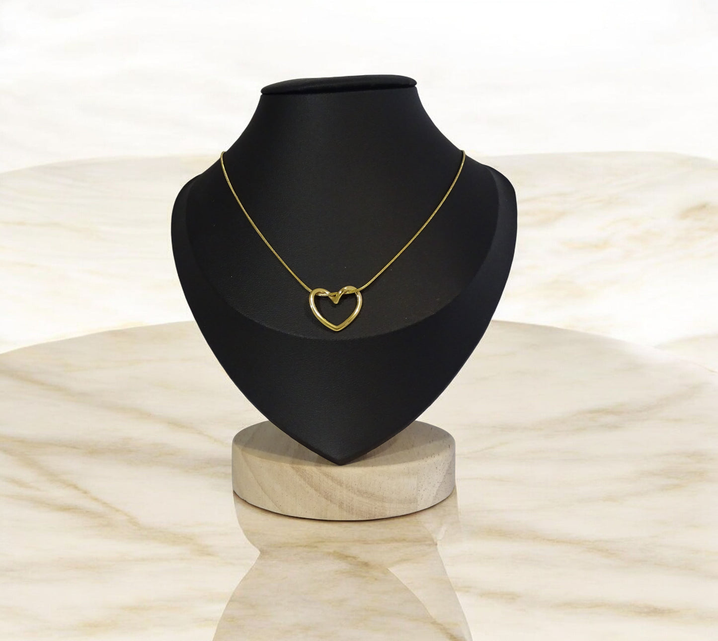 Collier EVA