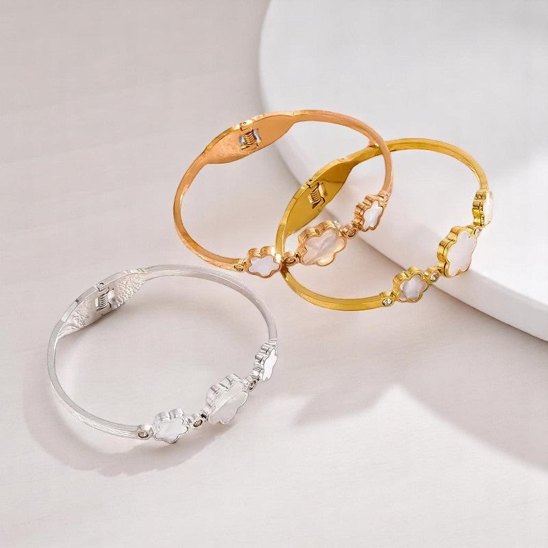 Bracelet fleur blanc
