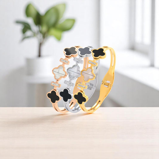 Bracelet fleur noir et blanche